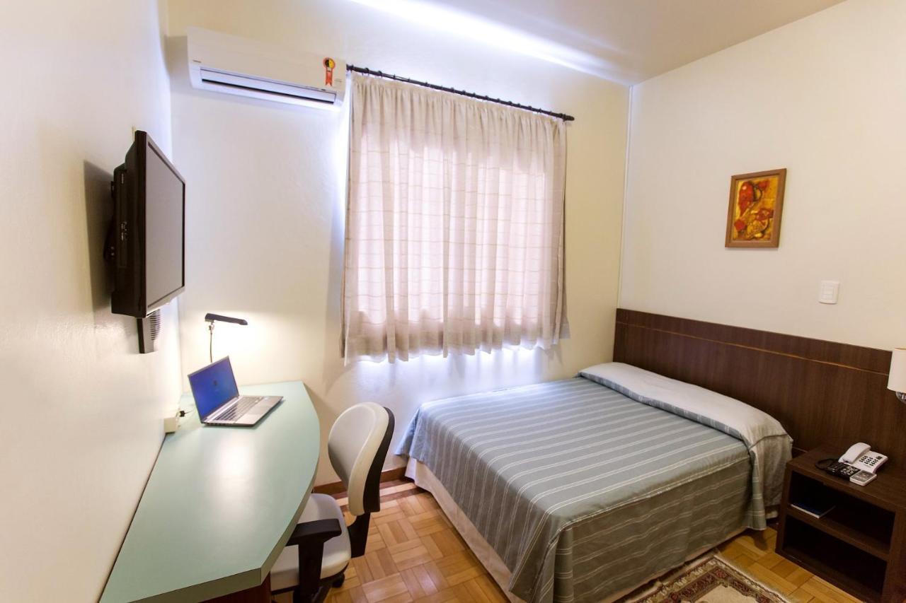 Quarto Duplo