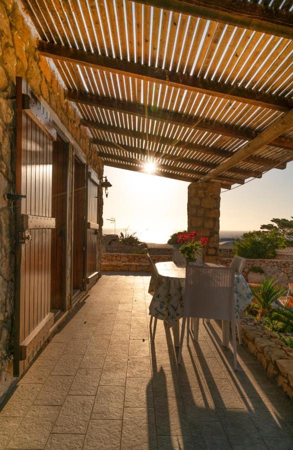 Three-Bedroom Apartment Sea View