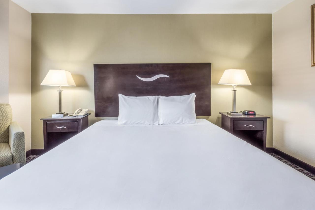 Standard King Room