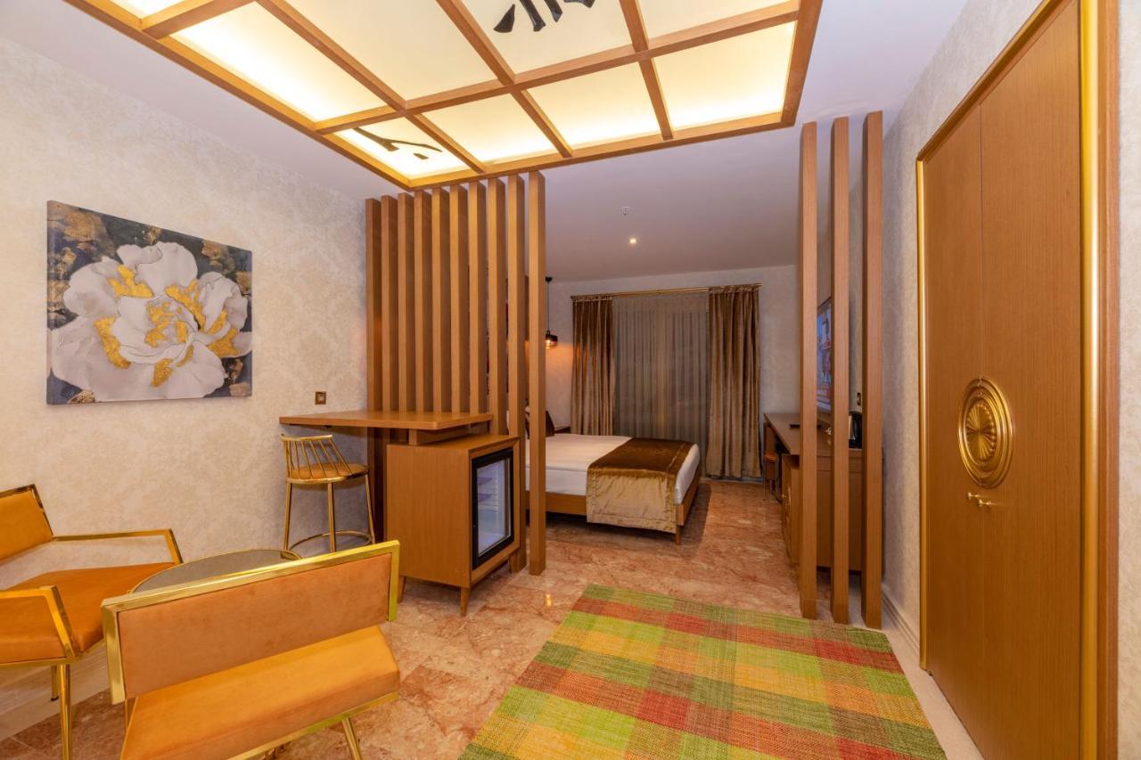 Slient Suite Jet Pool Basement Floor