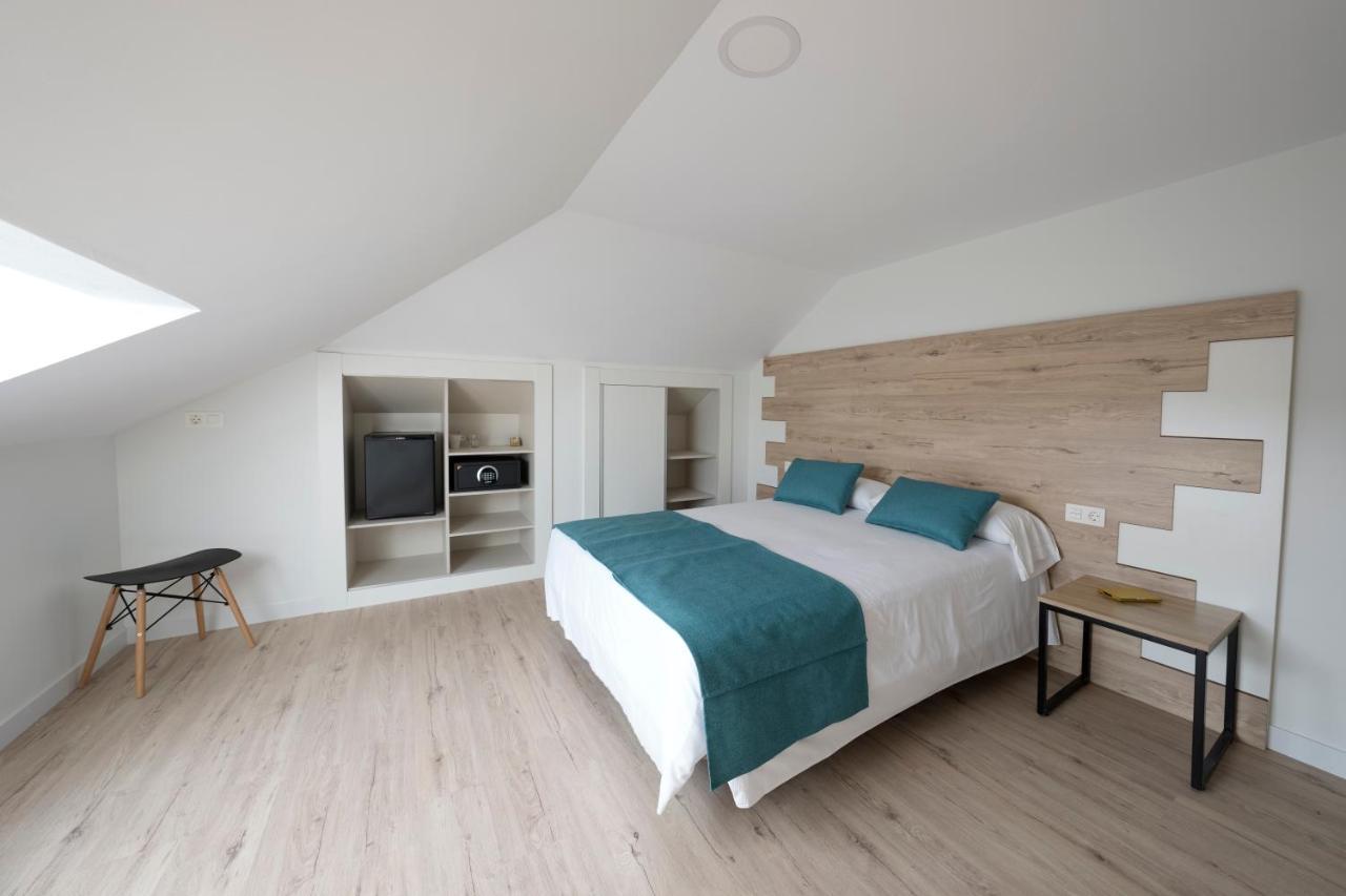 Double Room - Attic,1086518893:JPEG