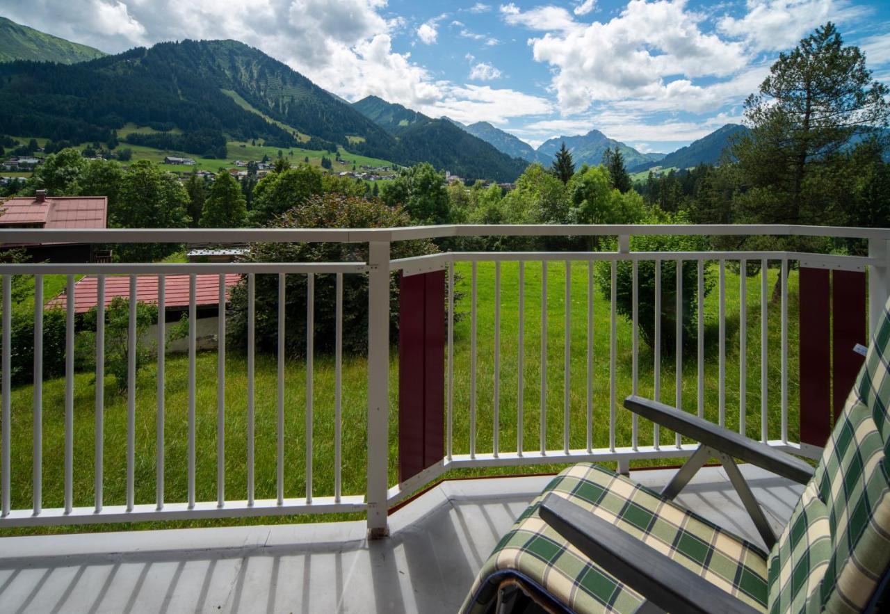 Classic Double Room with Balcony,766303906:JPEG