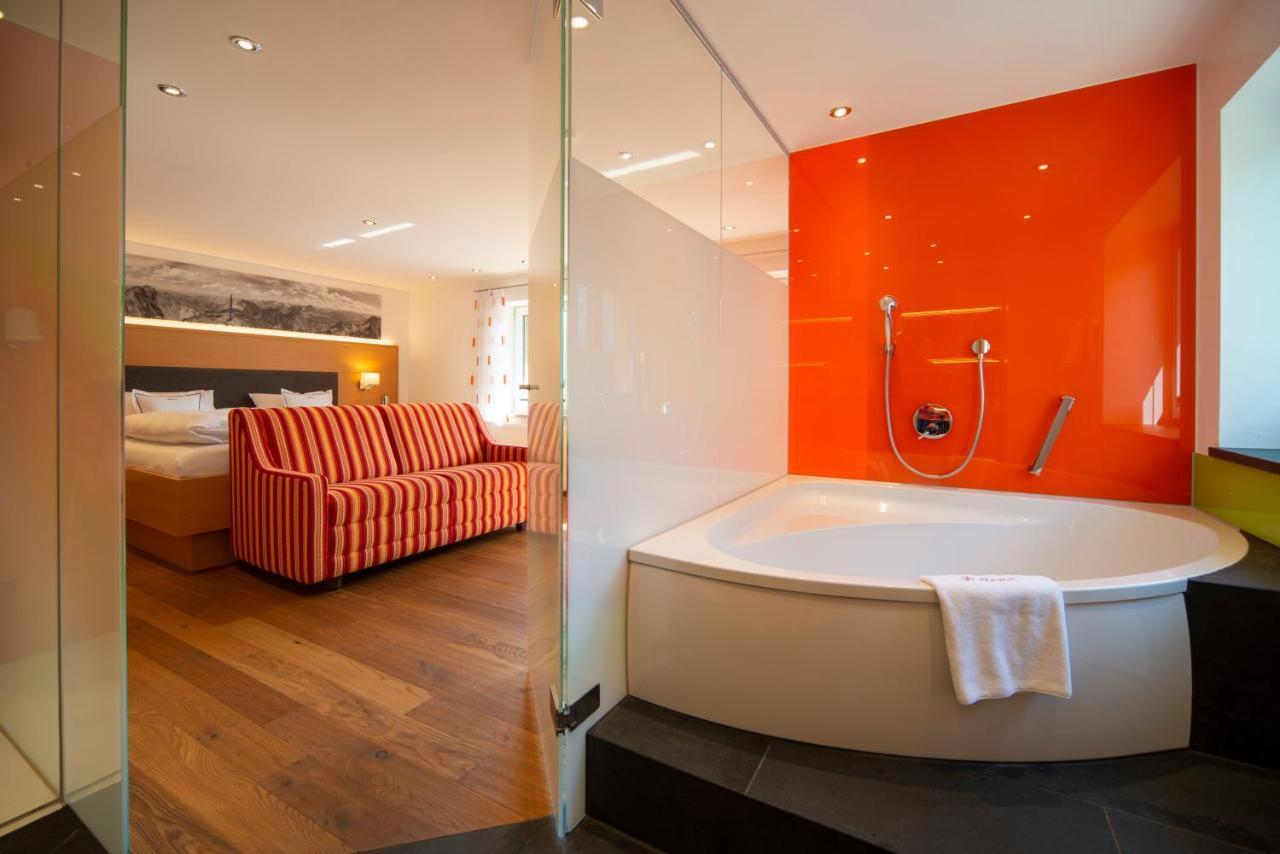 Executive Suite,1074007549:JPEG