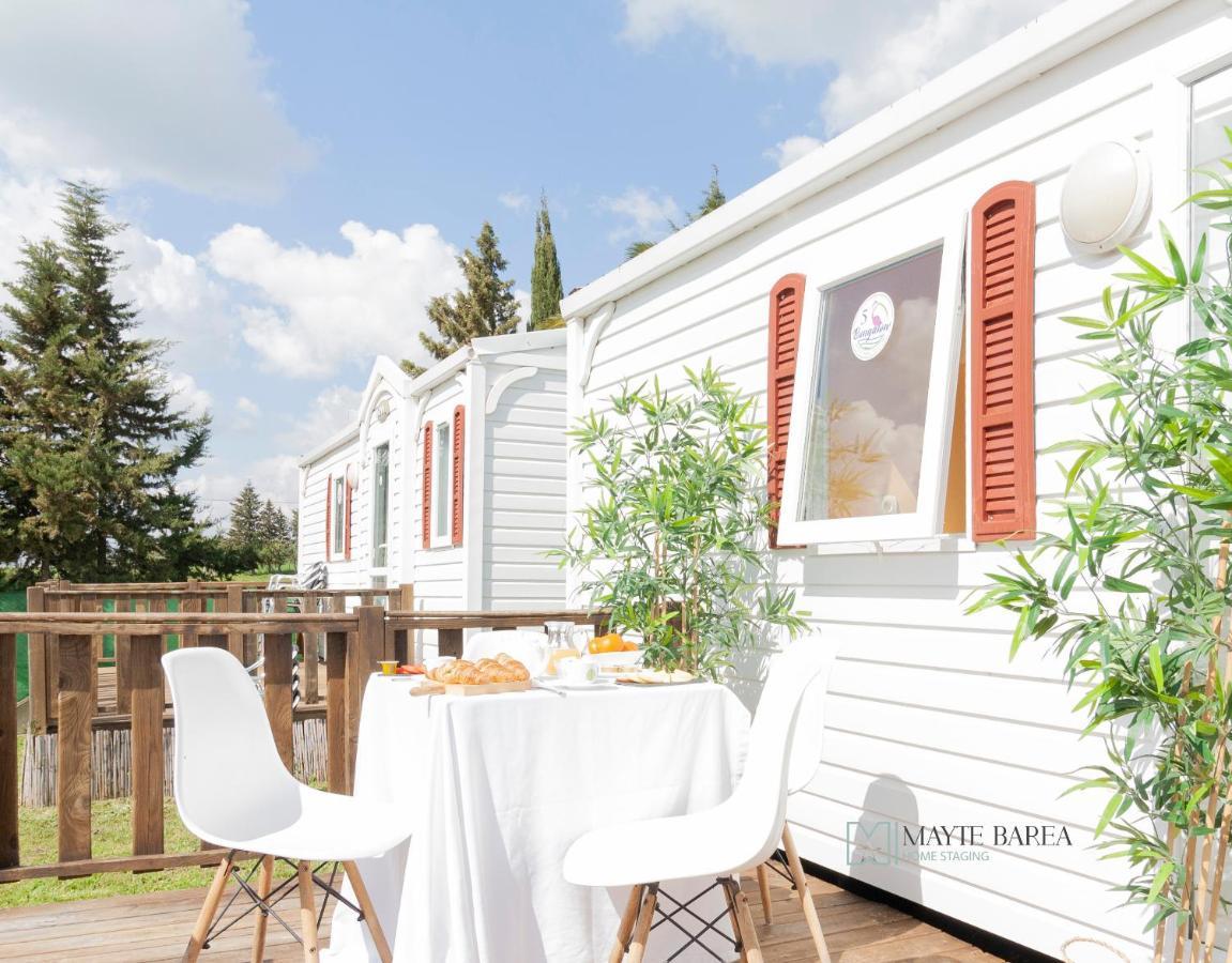 Bungalow Deluxe