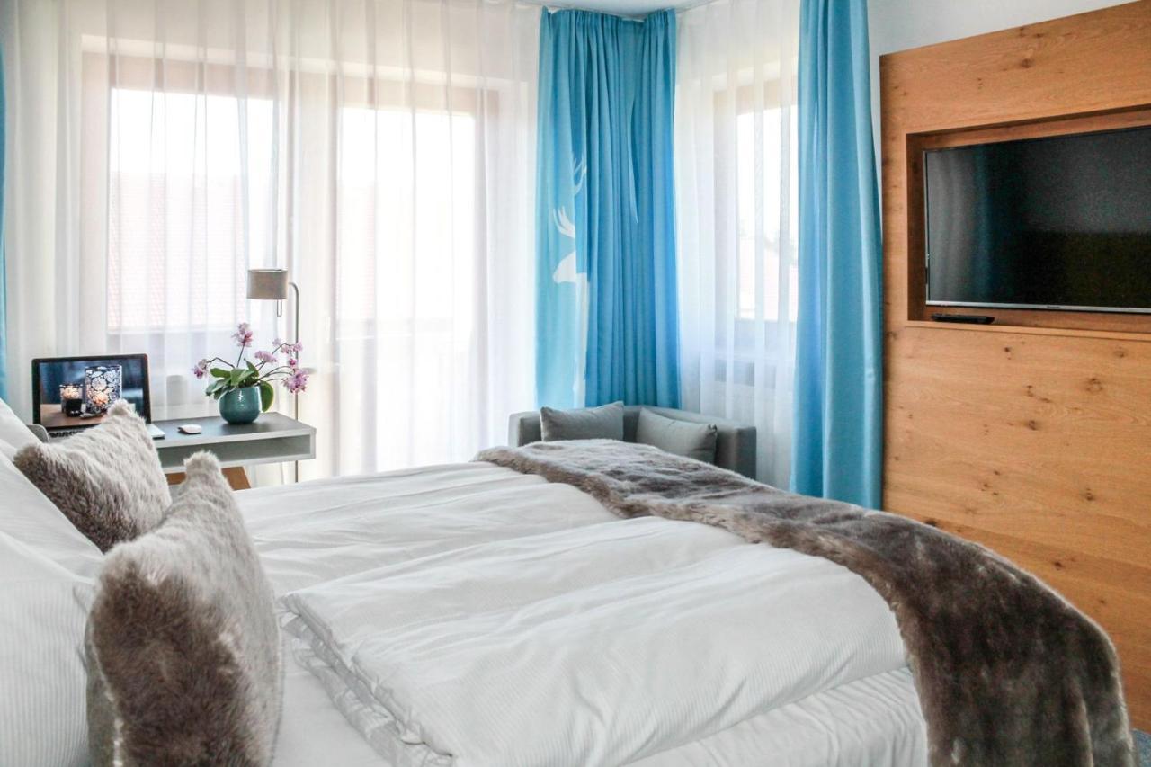 Standard Double Room,1076305621:JPEG