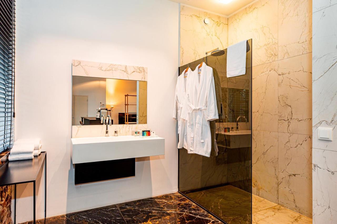 Studio shower coach house 2p