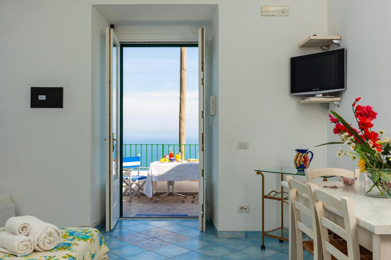 Standard Triple Room Terrance Sea View
