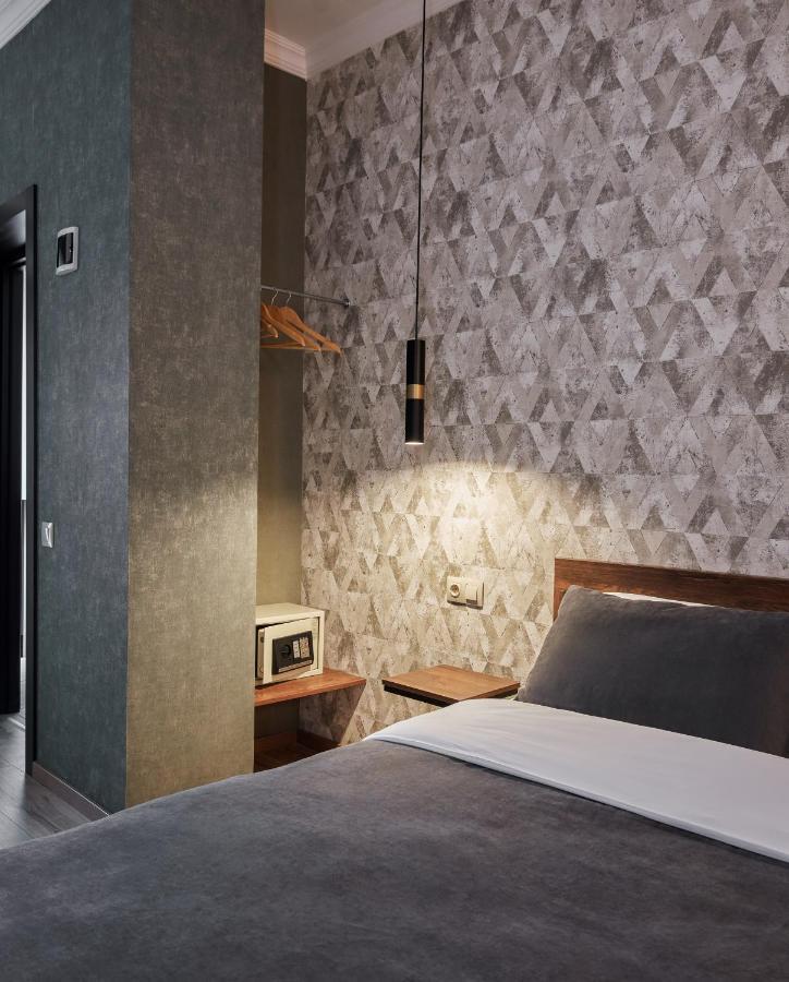 Double Room,1094370471:JPEG