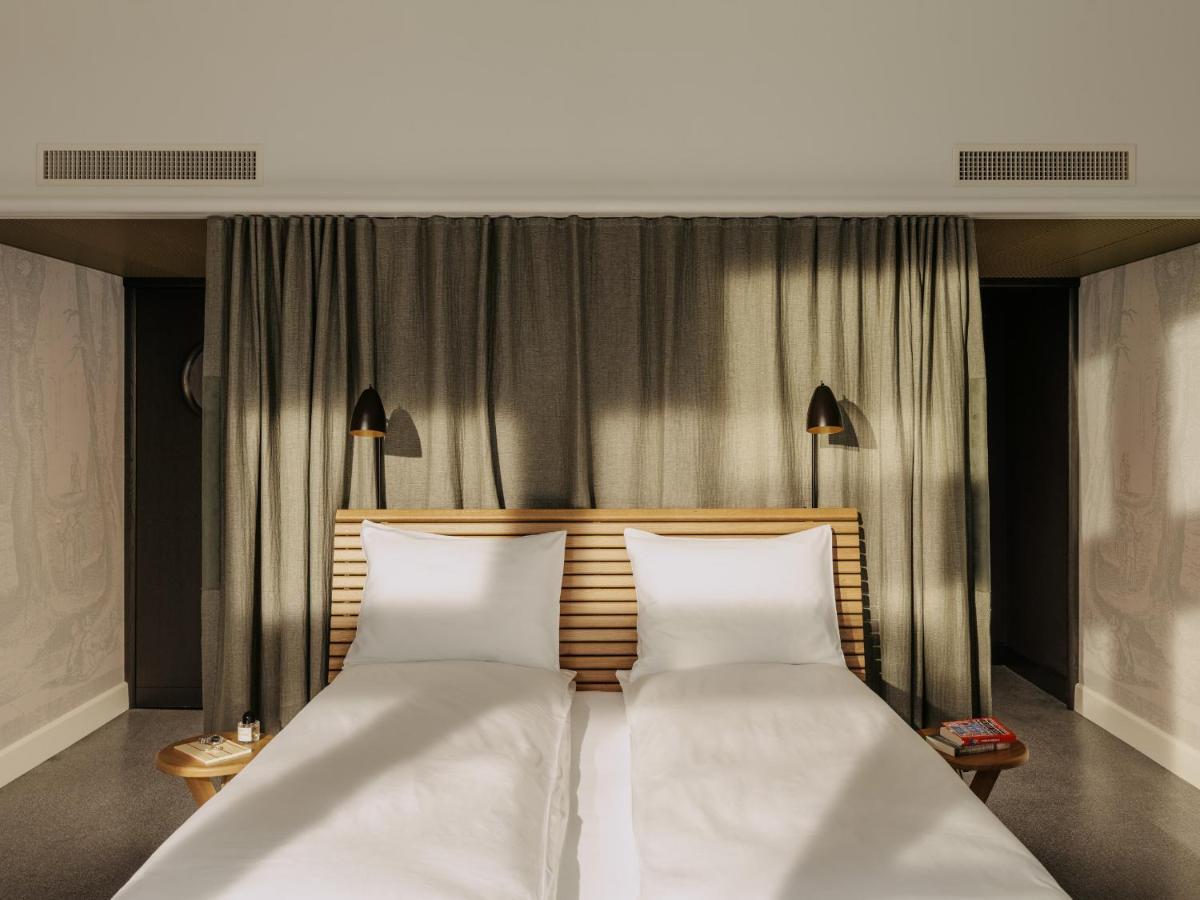 Signature Design Room