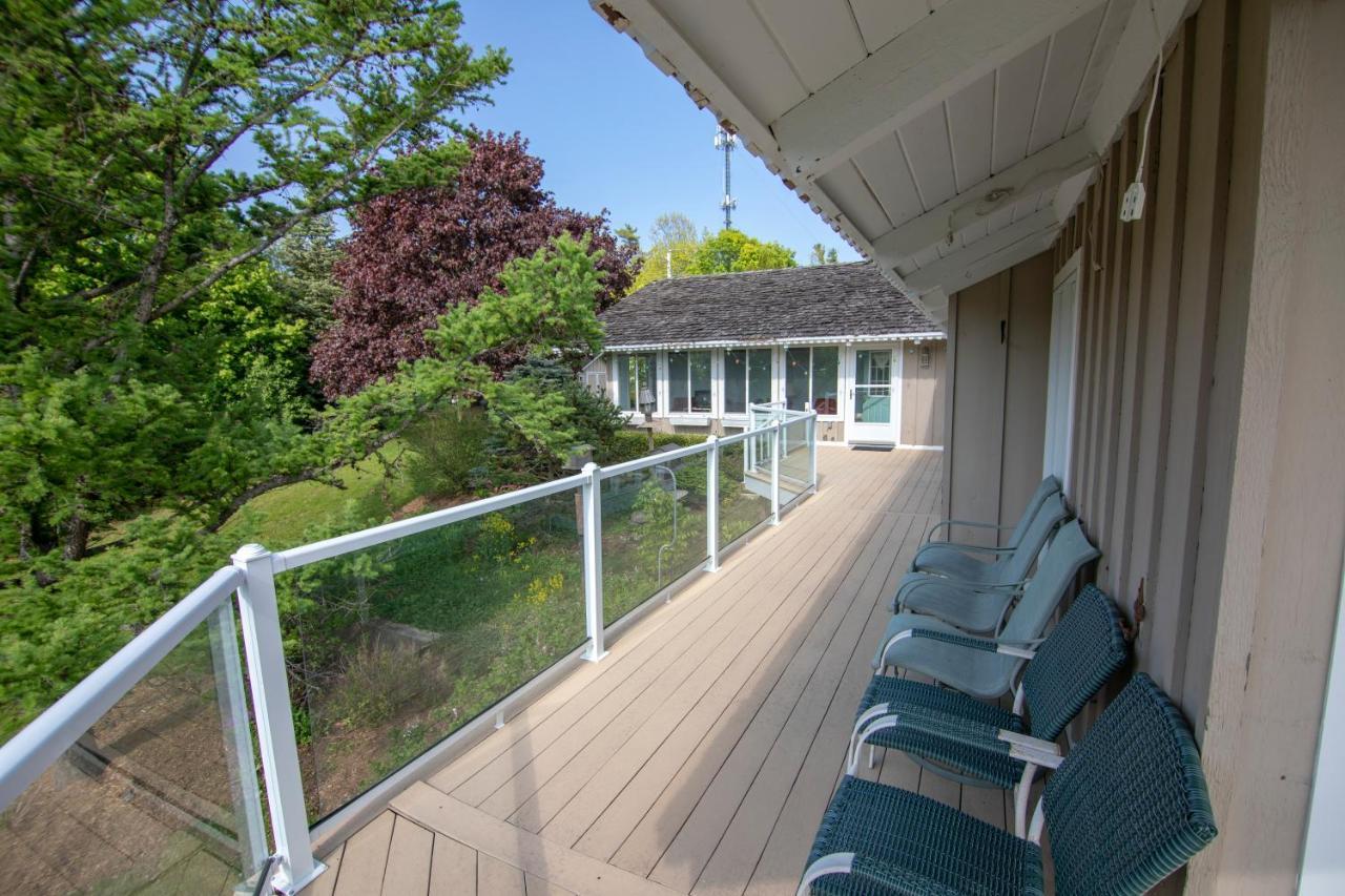 Superior King Suite