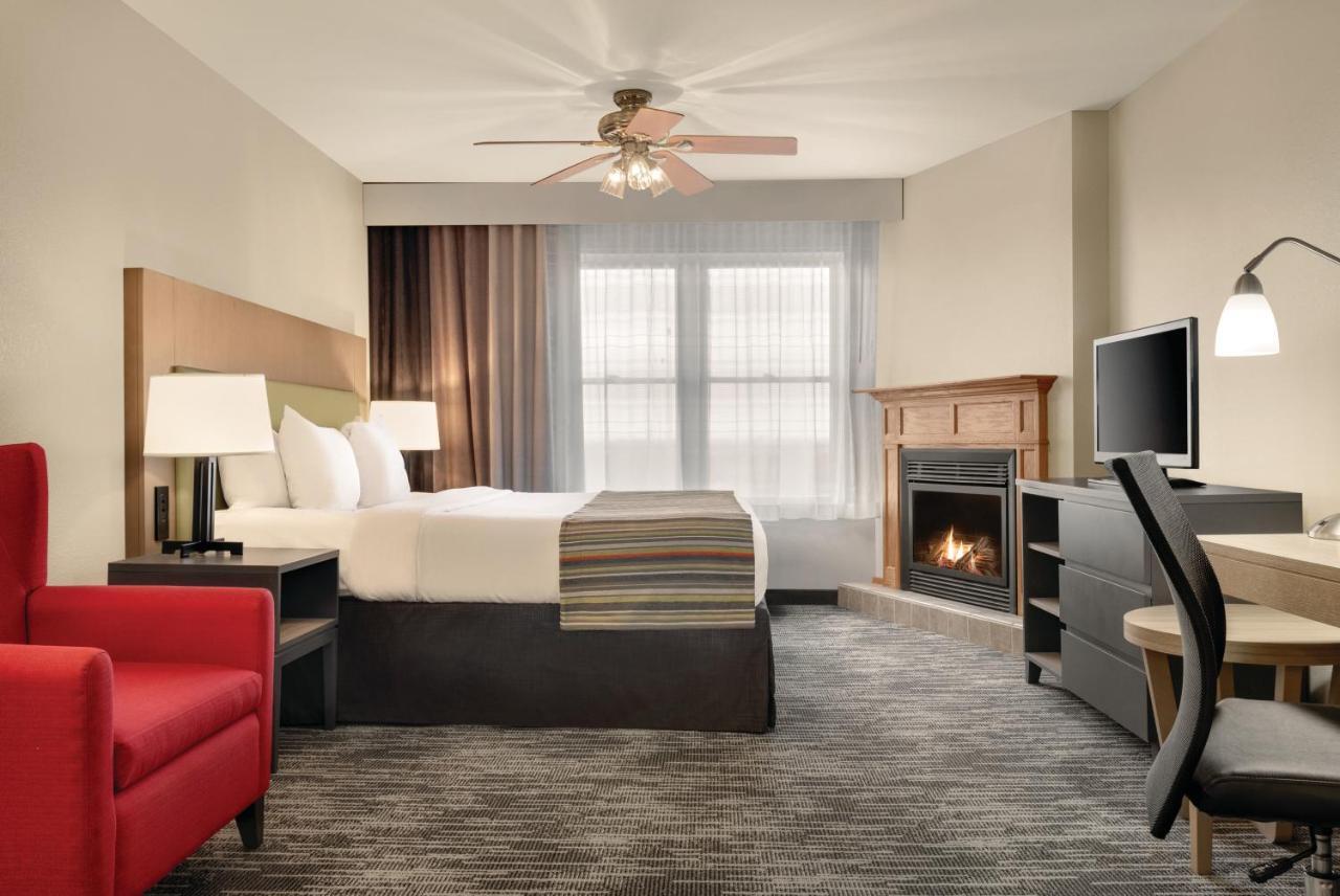 King Suite Whirlpool Fireplace Non-Smoking