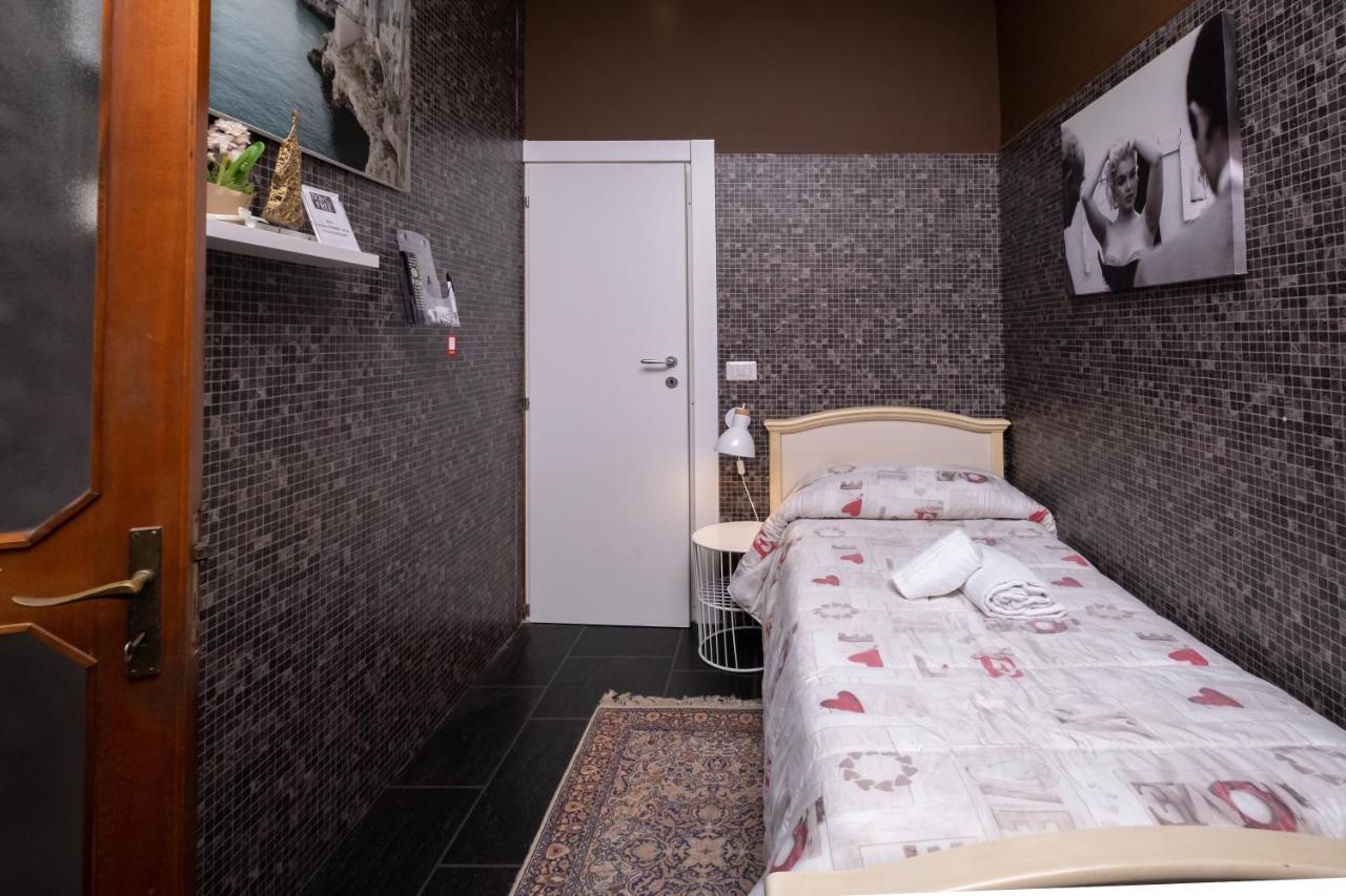 Single Room Balcony