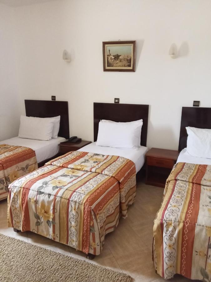 Basic Triple Room