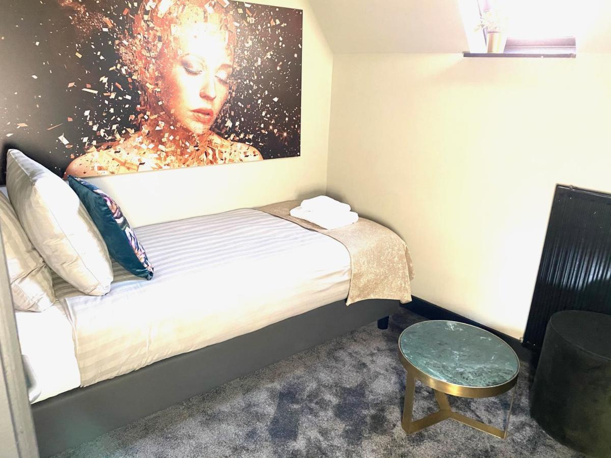Premium Single Room