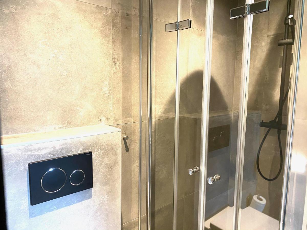 Premium Single Room