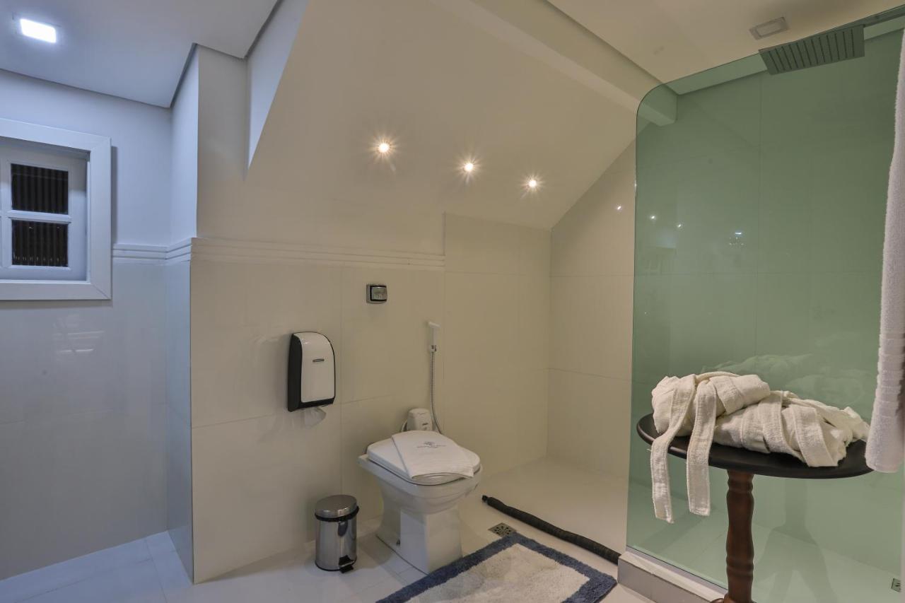 King Room Spa Bath