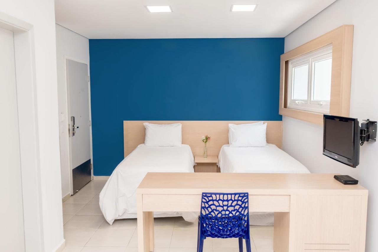 Quarto Premium Executivo com 2 Camas de Solteiro