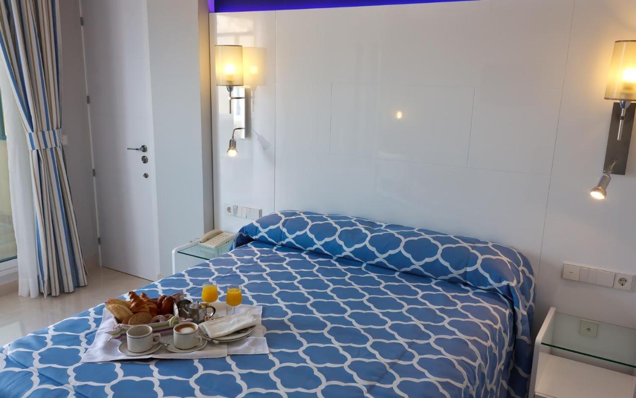 Twin Room Side Sea View