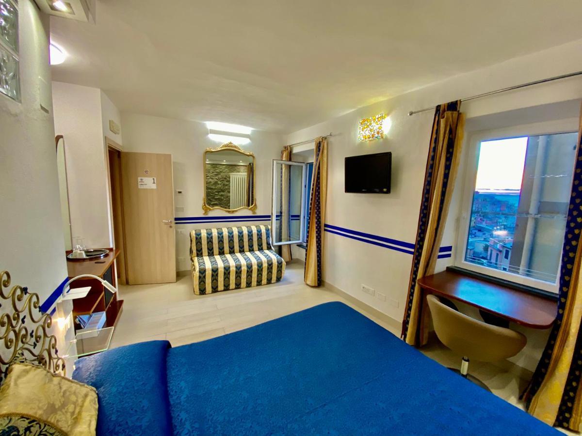 Quadruple Room Sea View