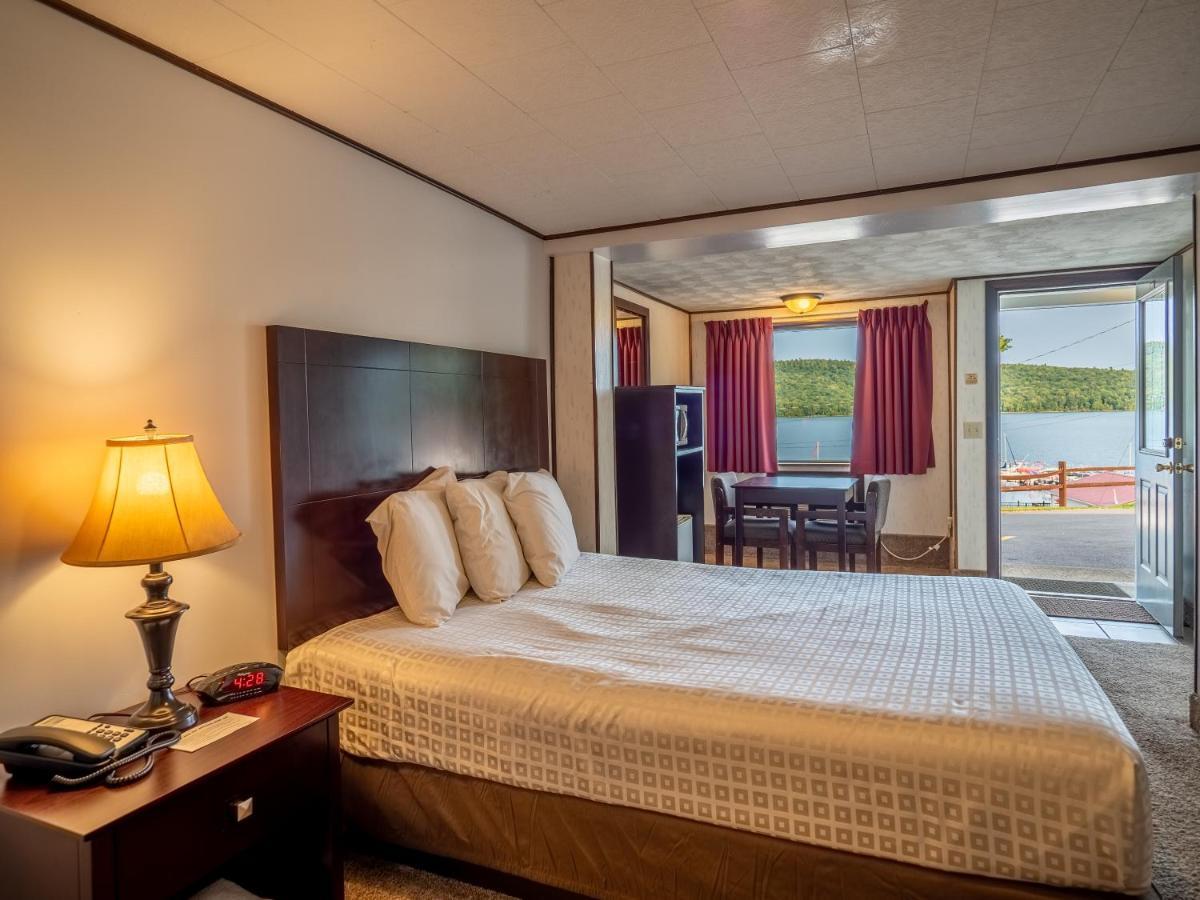 Queen Room Sea View