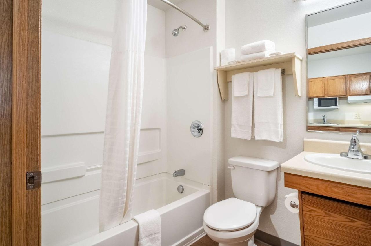 Double Room Two Double Beds Non-Smoking