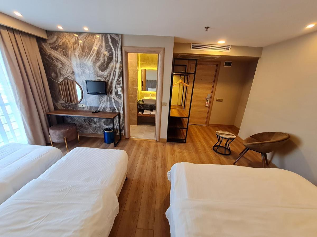 Comfort Triple Room