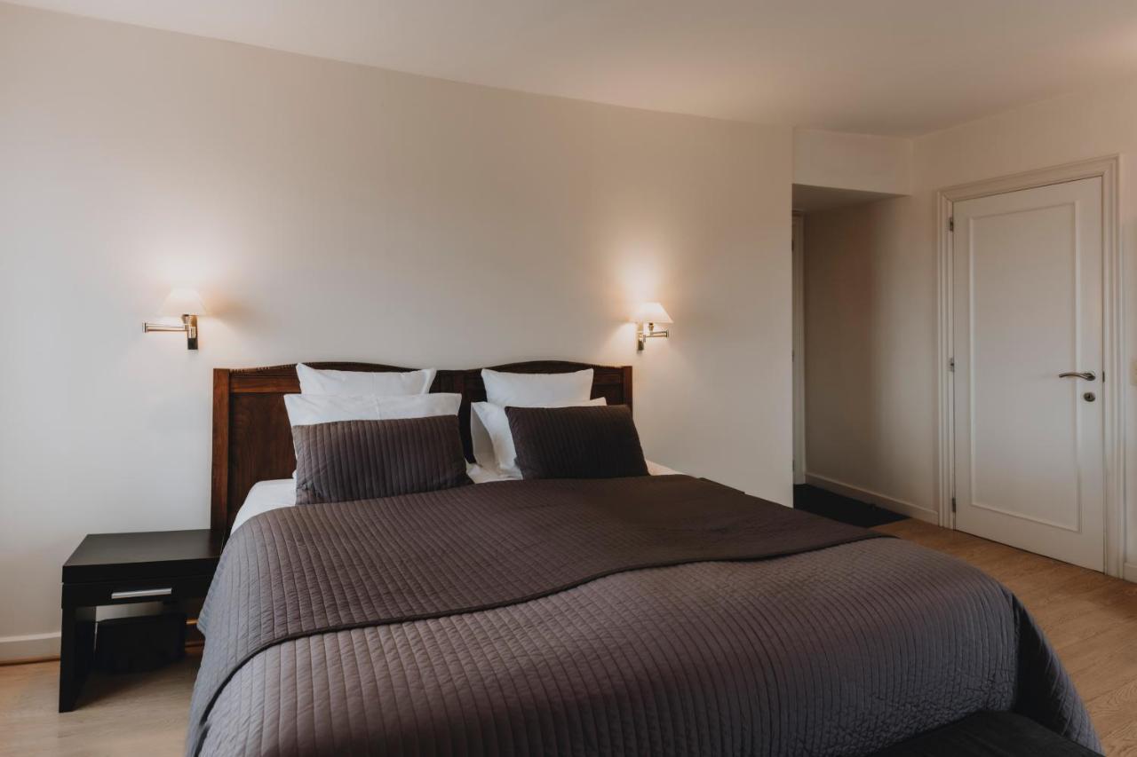 Luxe Tower Suite