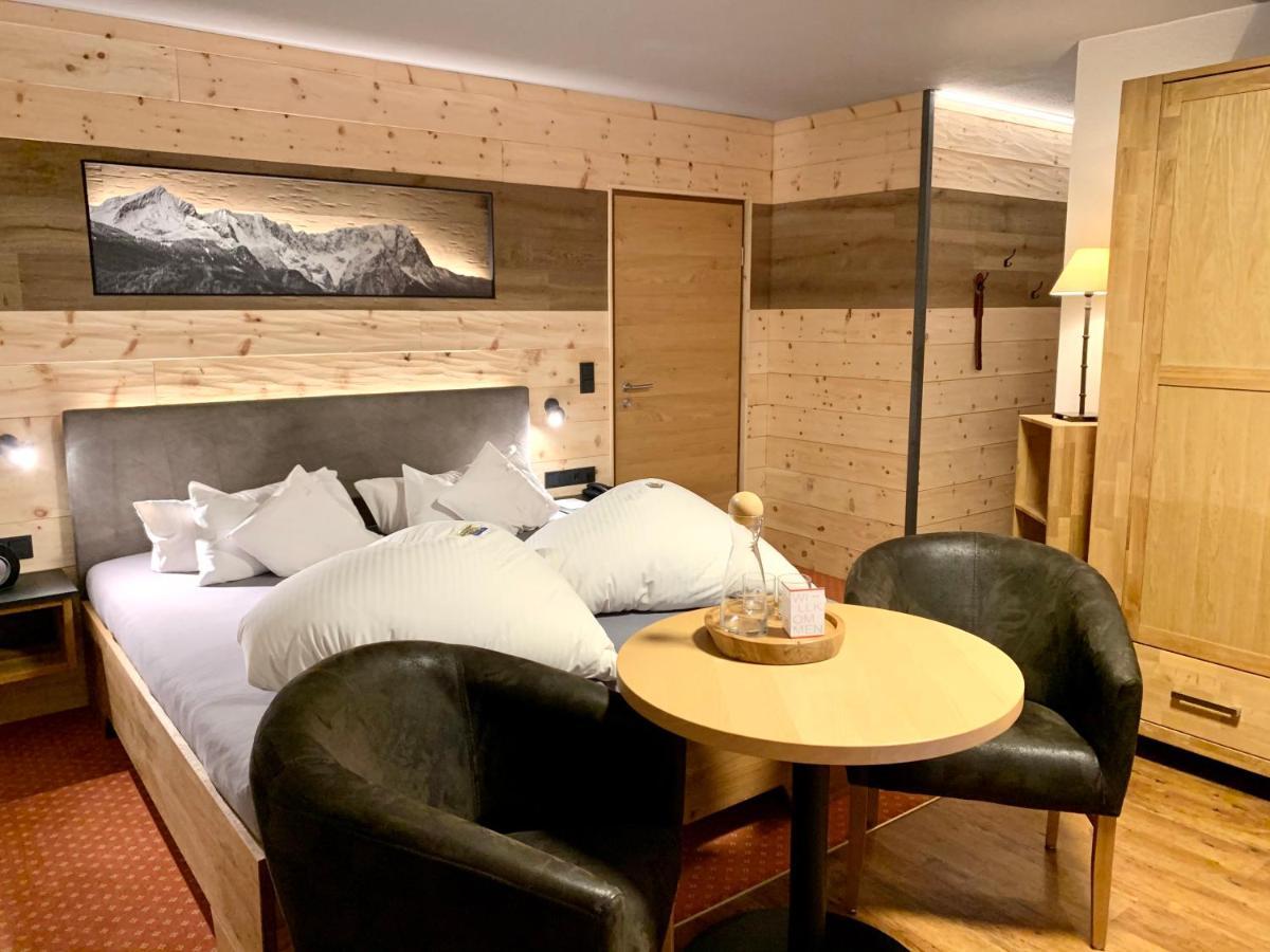 Superior Double Room Forest View