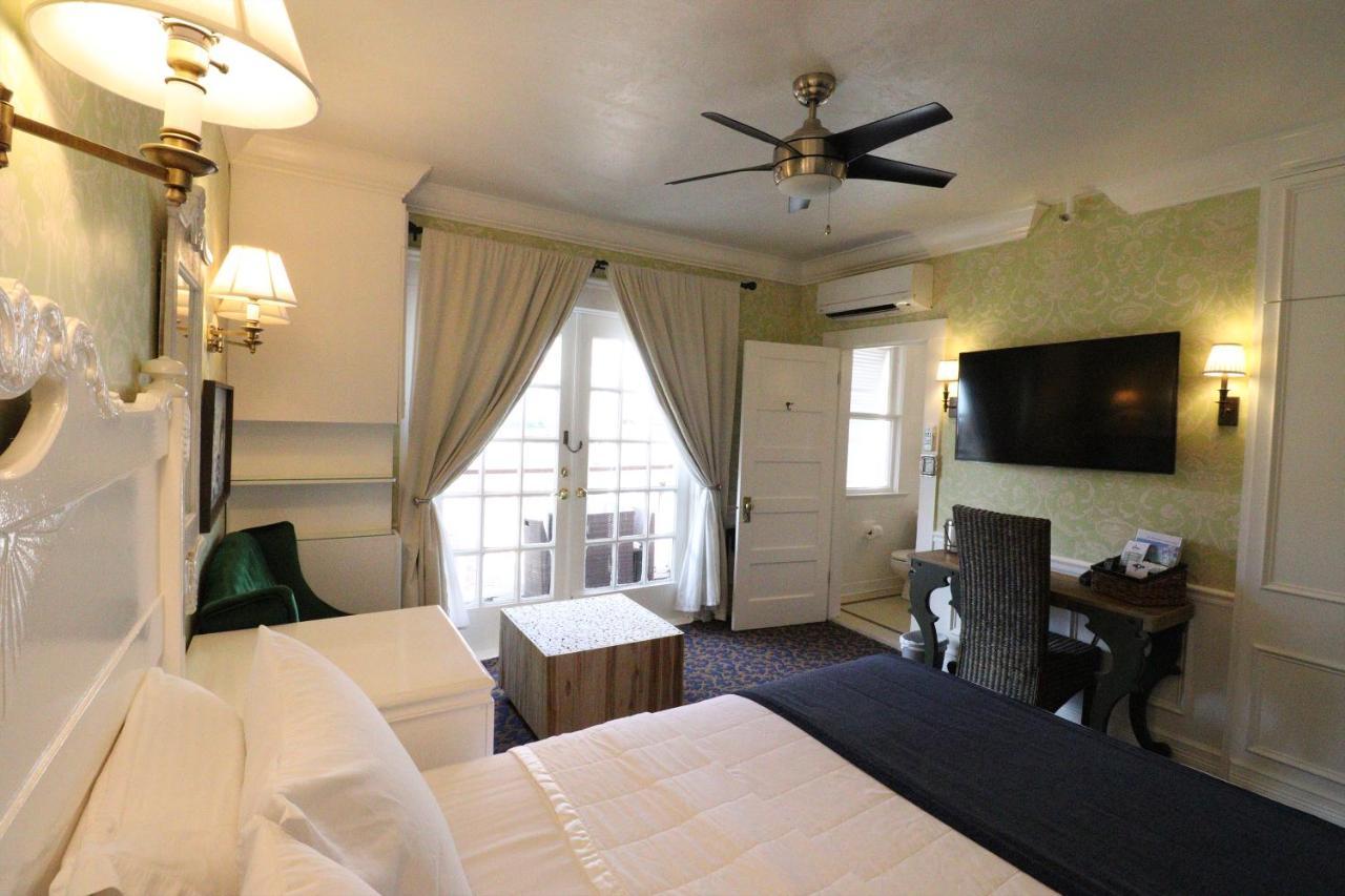 Superior Queen Room