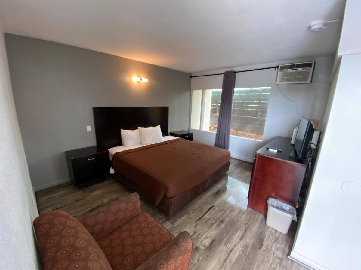 King Room Non-Smoking