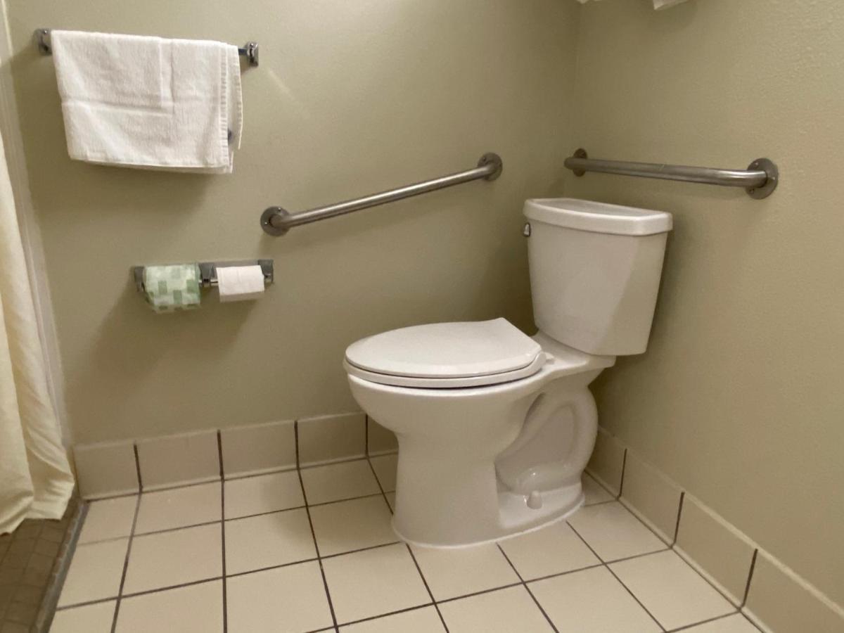 Queen Room Two Queen Beds Accessible Tub Accessible or Non-Smoking