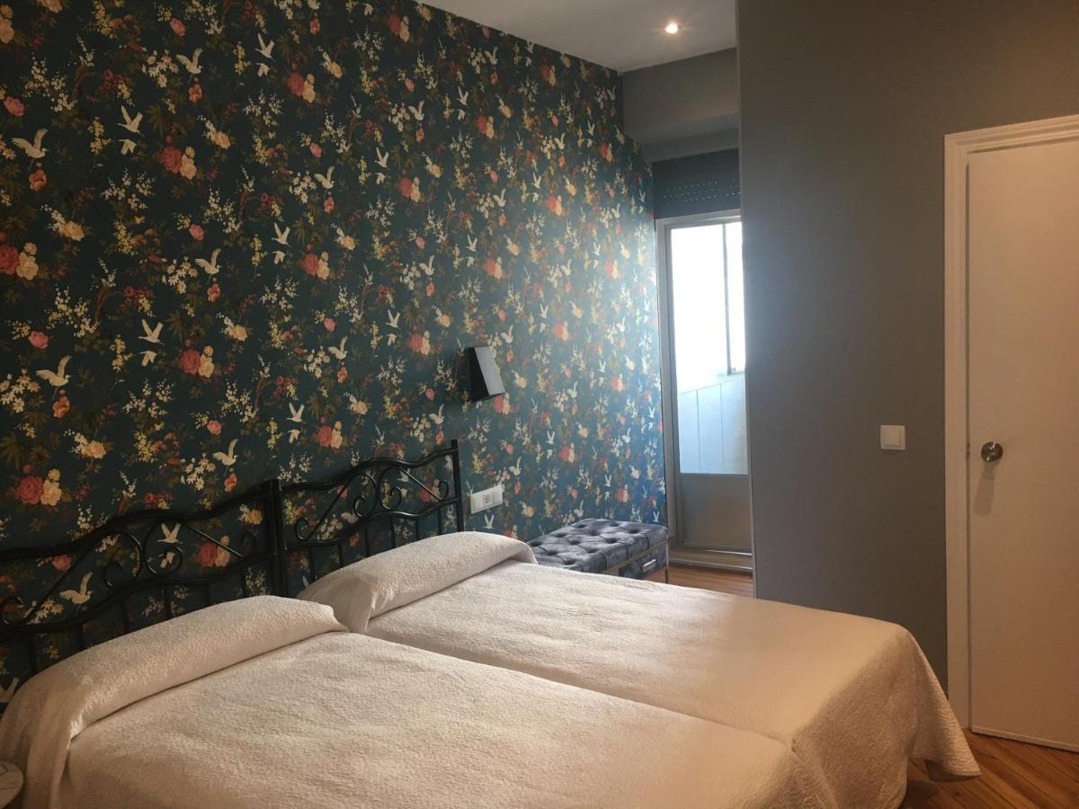 Twin Room Private Bathroom