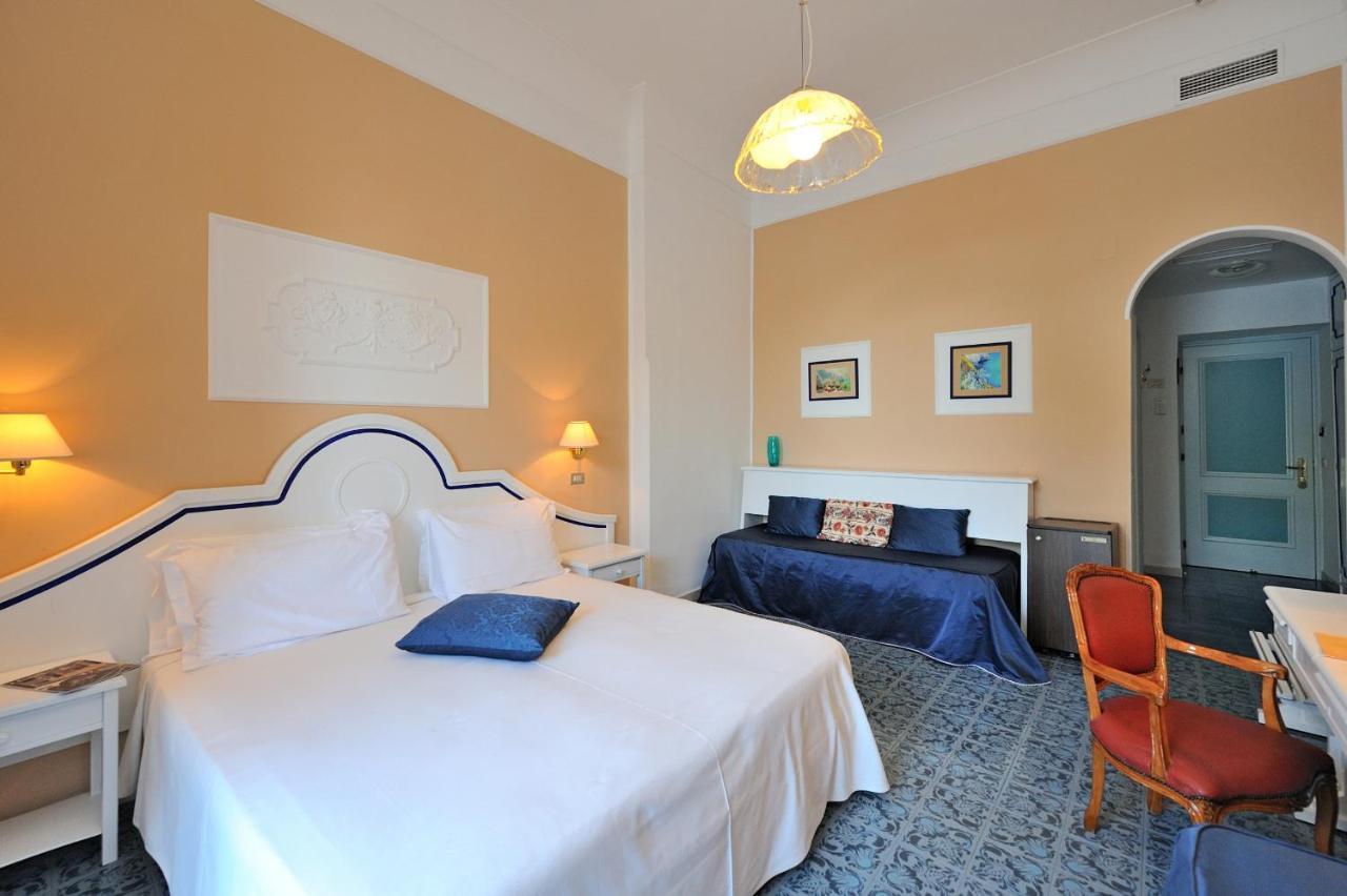 Superior Double or Twin Room Sea View