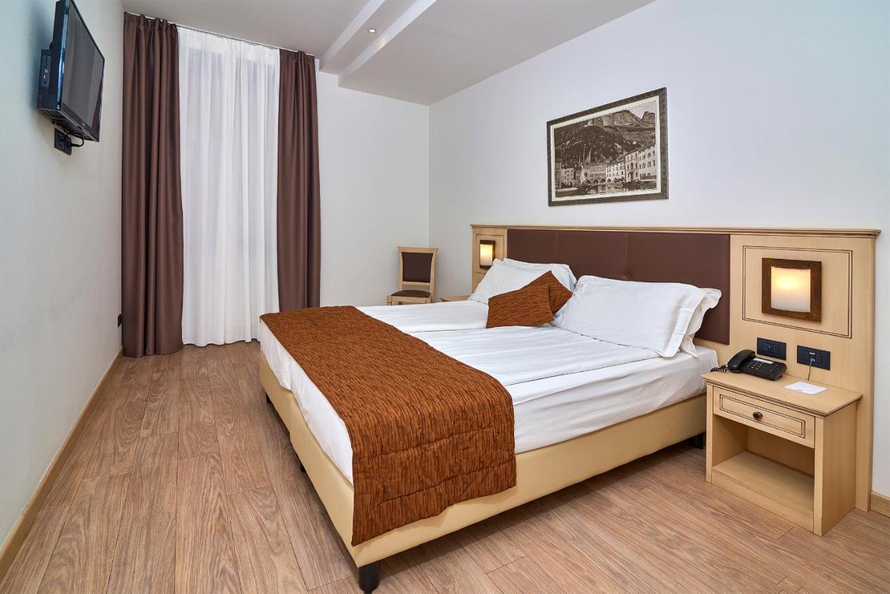 Budget Double or Twin Room,1416602142:JPEG