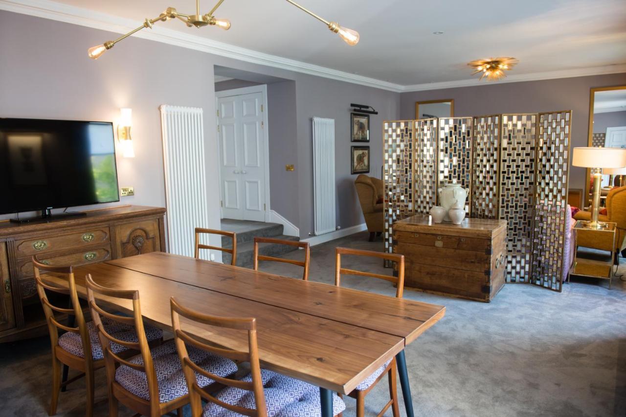 Signature Suite