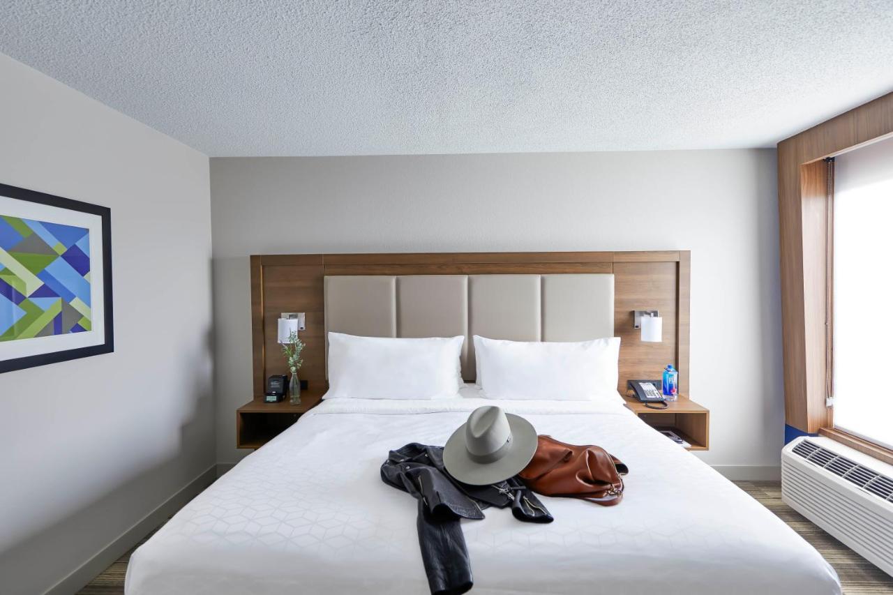 One-Bedroom King Suite,1434632986:JPEG