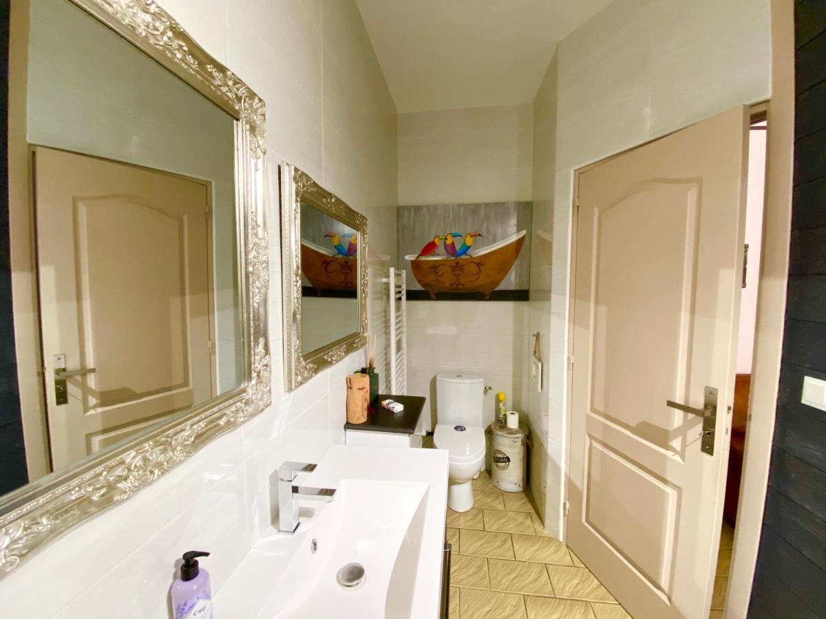 Suite Private Bathroom