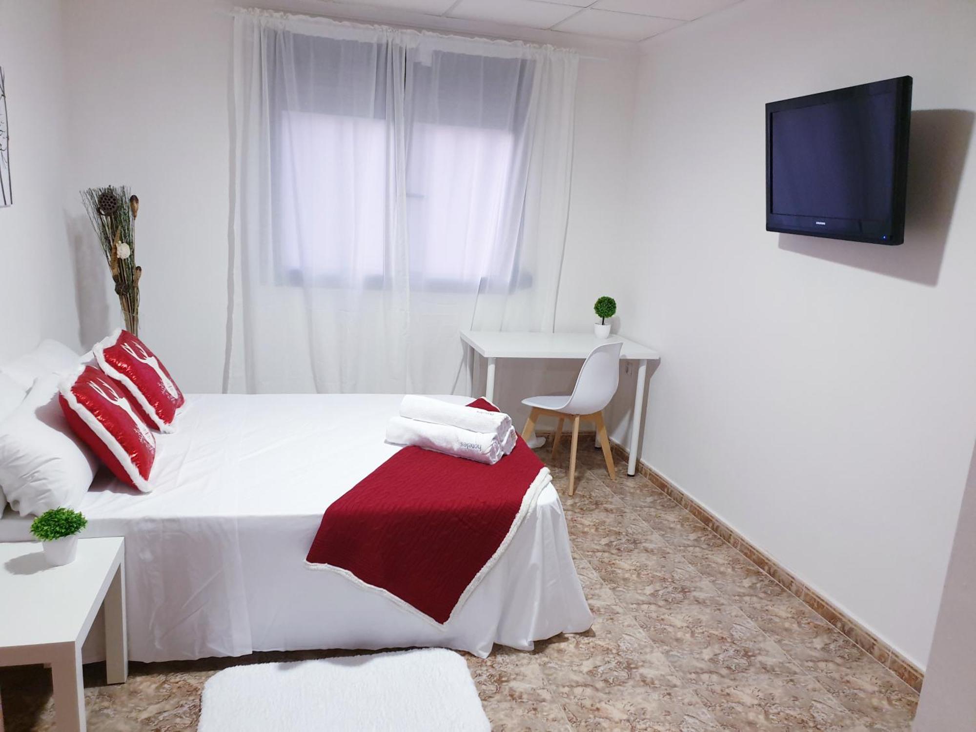 Double or Twin Room Private Bathroom