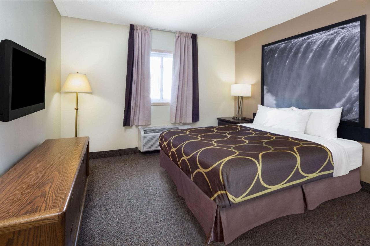 Two-Bedroom Family Suite Two Queen Beds Non-Smoking