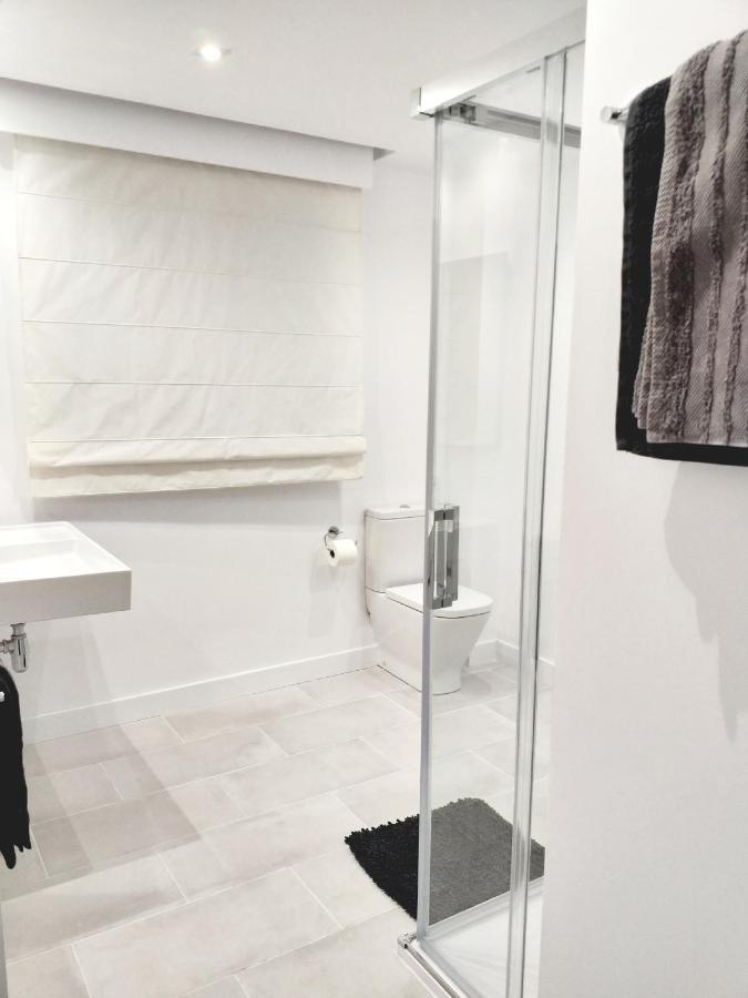 Twin Room Bathroom