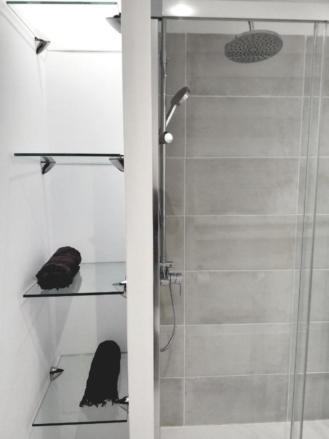 Twin Room Bathroom