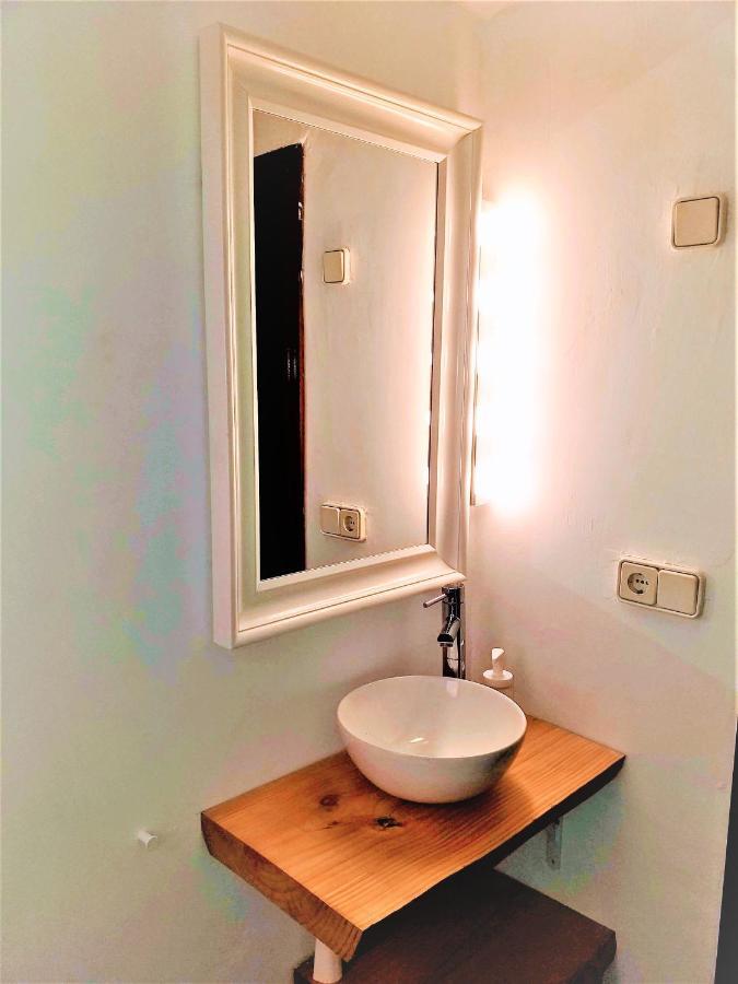 Triple Room Private External Bathroom