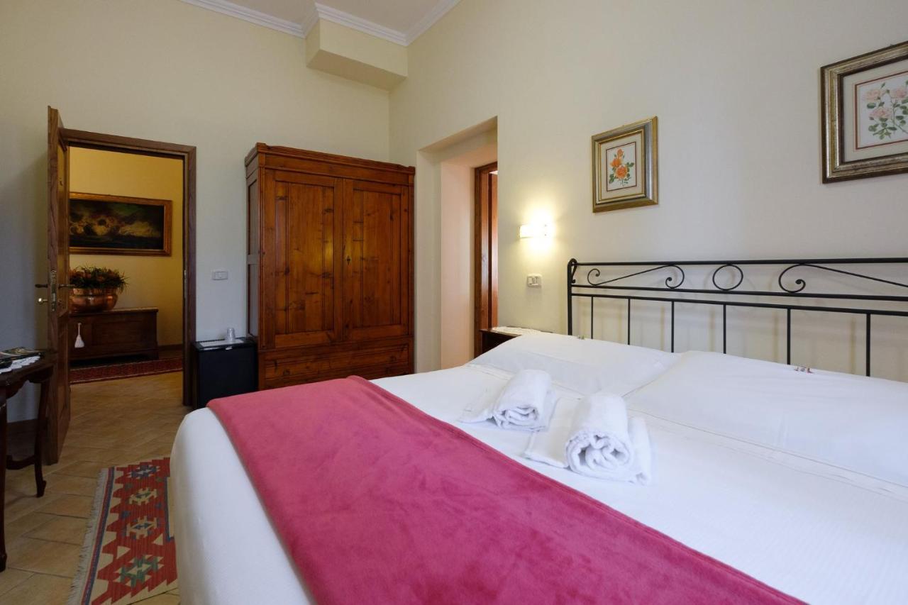 Double or Twin Room Garden View