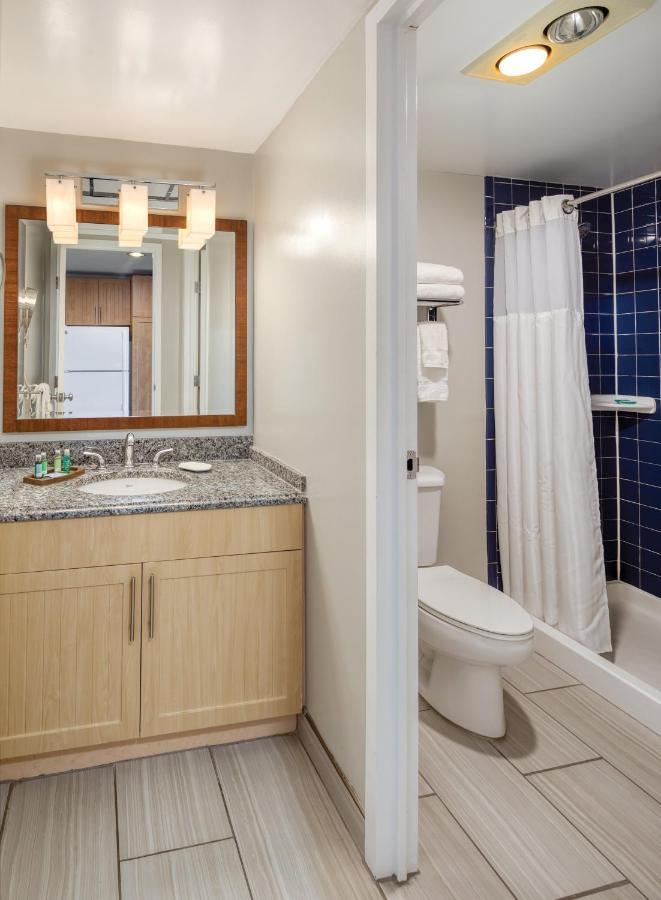 One-Bedroom Standard