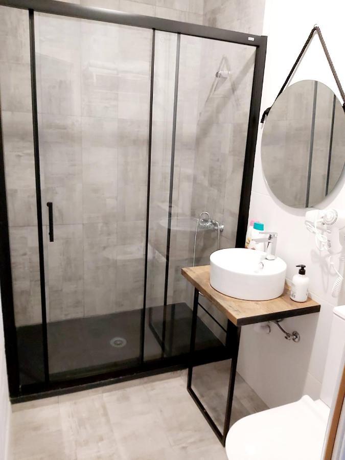 Twin Room Private Bathroom