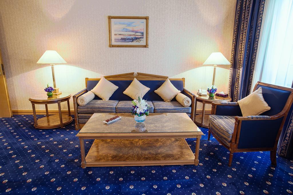 One Bedroom Falcon Suite