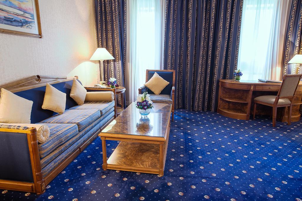One Bedroom Falcon Suite