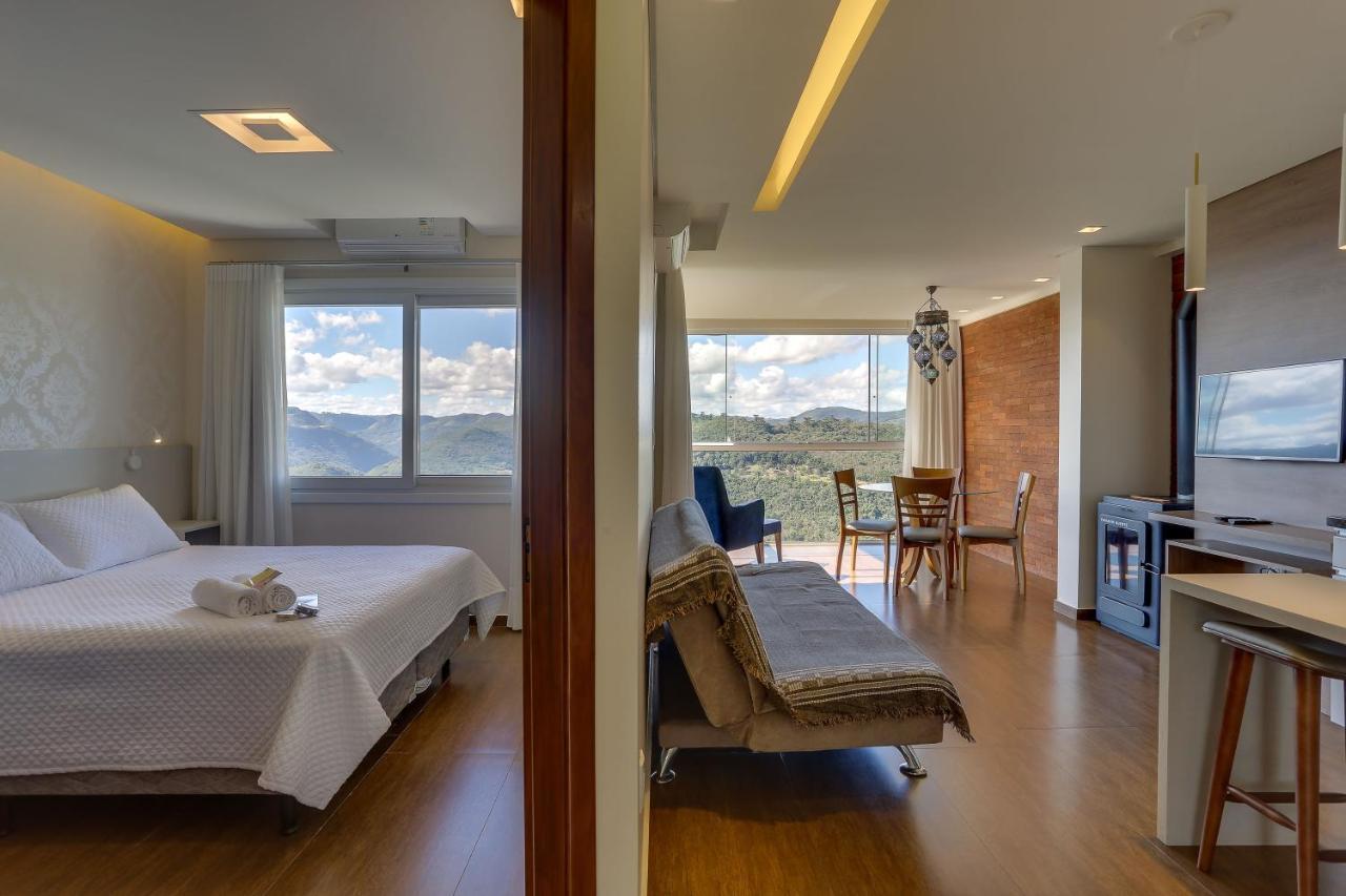 Deluxe Double or Twin Room Mountain View