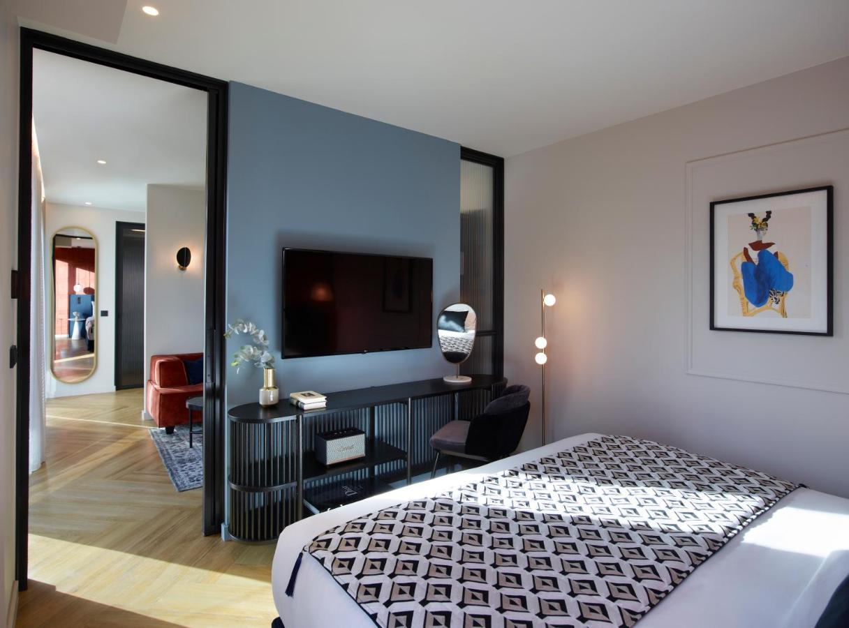 Executive Suite