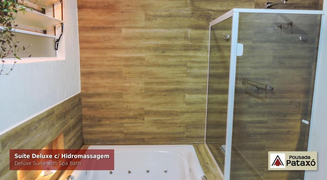 Deluxe Suite Spa Bath